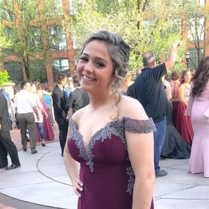 Meet your Posher, Tori